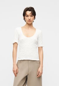 Футболка Футболка