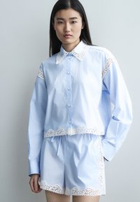 Блузка-рубашка