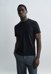 Футболка Футболка