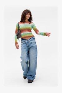 Пуловер Пуловер