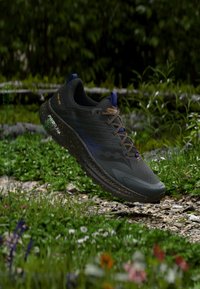 Беговые кроссовки