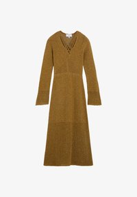 Вязаное платье