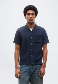 Рубашка с коротким рукавом