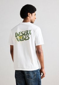 Футболка Футболка