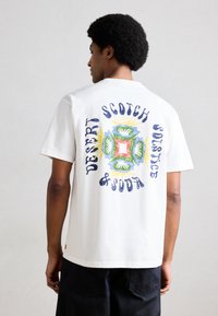 Футболка Футболка