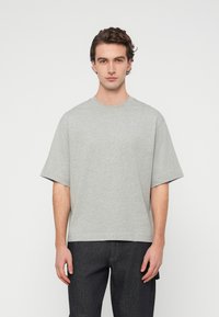 Футболка Футболка