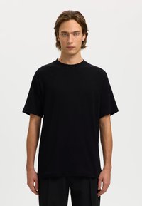 Футболка Футболка