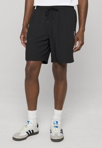 Шорты Шорты