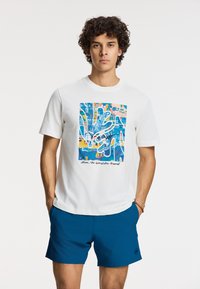 Футболка Футболка