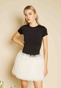 Короткое платье