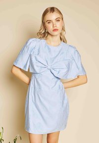 Коктейльное платье