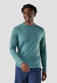 Спортивная кофта