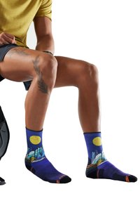 Спортивные носки