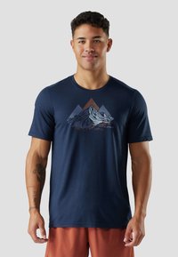 Спортивная майка