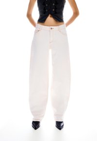 Джинсы Джинсы