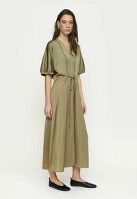 Платье макси