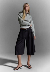 Шорты Шорты