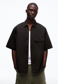 Рубашка с коротким рукавом