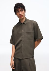 Рубашка с коротким рукавом