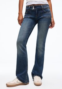 Джинсы Джинсы