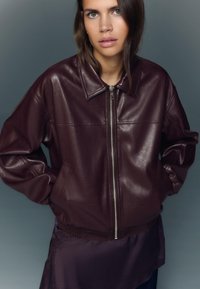 Кожаная куртка