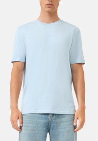 Футболка Футболка