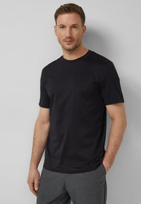 Футболка Футболка