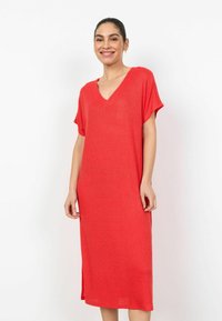 Вязаное платье