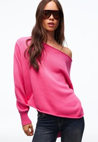 Пуловер в полоску Пуловер в полоску