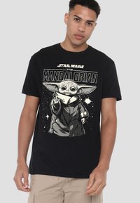 Футболка Футболка