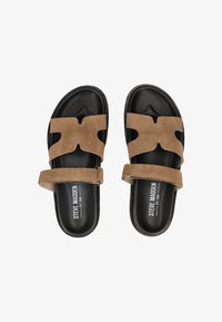 Шлепанцы Шлепанцы