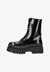 Полусапожки на платформе