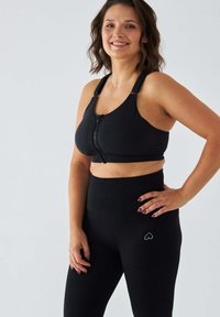 Бюстгальтер без косточек