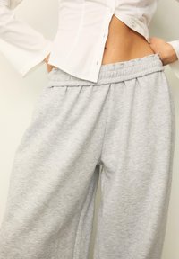 Спортивные штаны Спортивные штаны