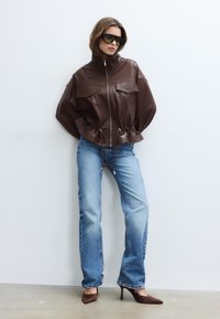 Туфли на высоком каблуке