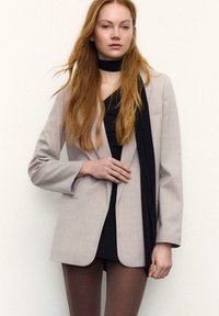 Короткое пальто Короткое пальто