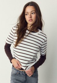 Футболка Футболка