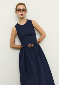 Платье макси