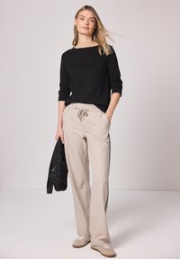 Майка с рукавом три четверти