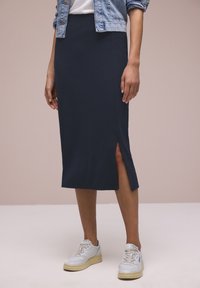 Юбка-карандаш