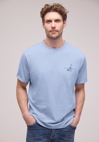 Футболка Футболка