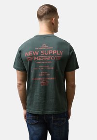 Футболка Футболка