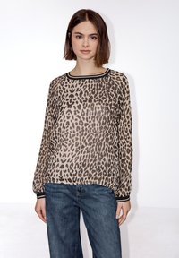 Шифоновая блузка