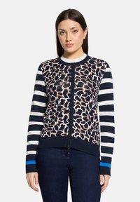 Кардиган Кардиган