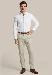 Льняные брюки