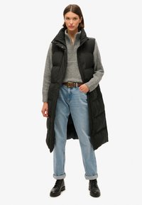 Длинный жилет Длинный жилет