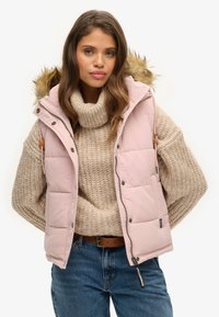 Пуховой жилет Пуховой жилет