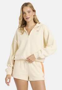 Спортивная толстовка Спортивная толстовка