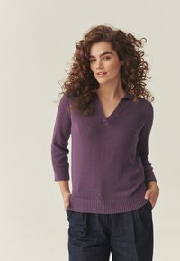 Пуловер с рукавом три четверти