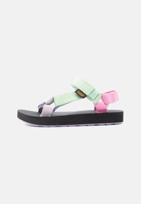 Сандалии Сандалии